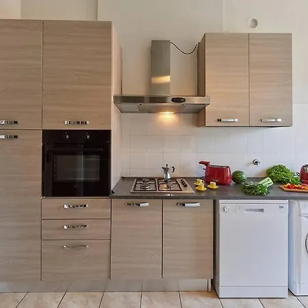 Mazzini Apartment *